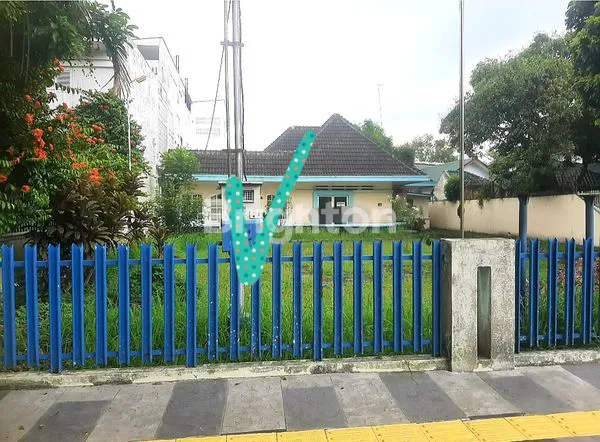 image RUMAH HALAMAN LUAS 888  SUDIRMAN , MEDAN KOTA (4)