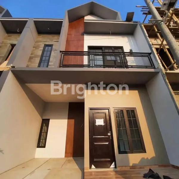 image RUMAH NEMPEL TOLL ROYAL CIJAGO (6)