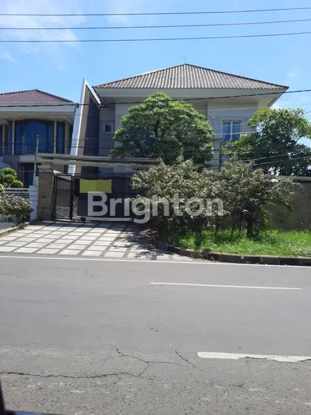 image RUMAH HOOK 2 LANTAI DI DHARMAHUSADA INDAH TIMUR (2)