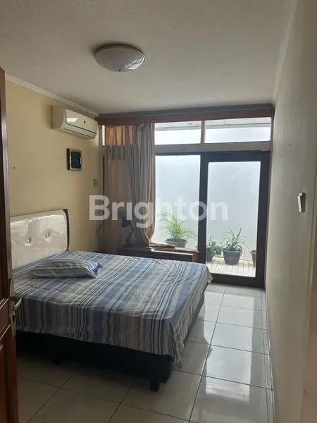 image RUMAH 1 LANTAI SIAP USAHA/KANTOR/BISNIS DI PINGGIR JALAN TANJUNG DUREN, GROGOL PETAMBURAN, JAKARTA BARAT (4)