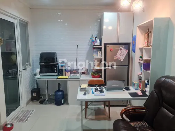 image RUMAH HOOK CLUSTER TESLA GADING SERPONG TANGERANG (2)