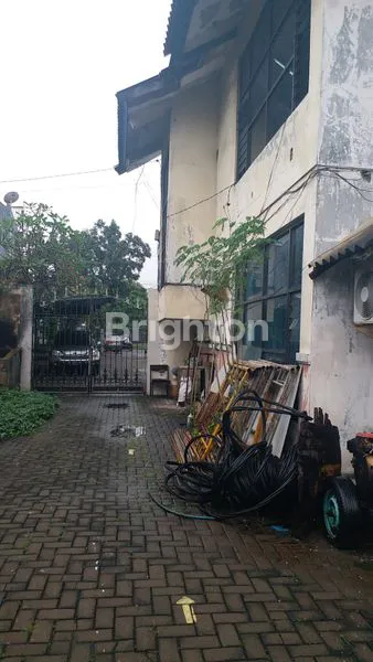 image RUMAH RAYA JEMURSARI (1)