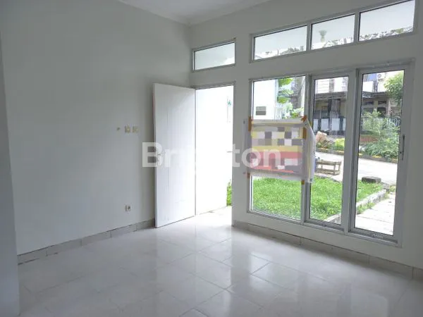 image HUNIAN CANTIK DI PERUMAHAN REGENCY (2)