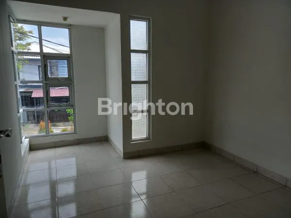 image HUNIAN CANTIK DI PERUMAHAN REGENCY (3)