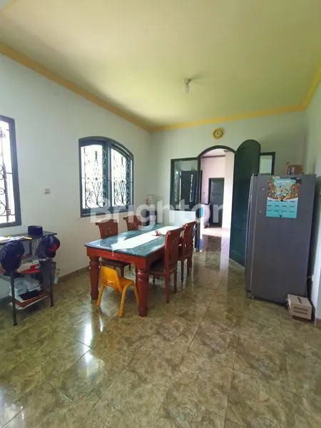 image RUMAH MEWAH DI KAWASAN ELITE HARGA TERBAIK, LINGKUNGAN NYAMAN, STRATEGIS (4)