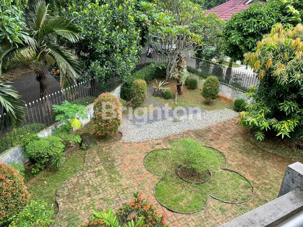 image DIJUAL RUMAH CANTIK DAN LUAS DI KOMPLEK KALIBATA INDAH DI JAKARTA SELATAN (2)