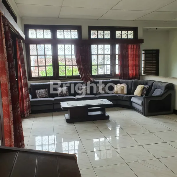 image DIJUAL RUMAH CANTIK DAN LUAS DI KOMPLEK KALIBATA INDAH DI JAKARTA SELATAN (3)