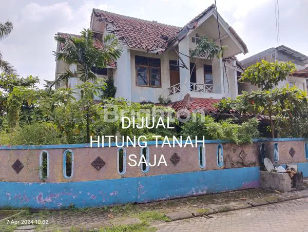 HITUNG TANAH SAJA DI HOOK 354 M² DI JATIBENING ESTATE