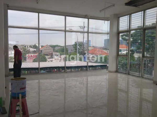 image RUKO 3 LANTAI (6)