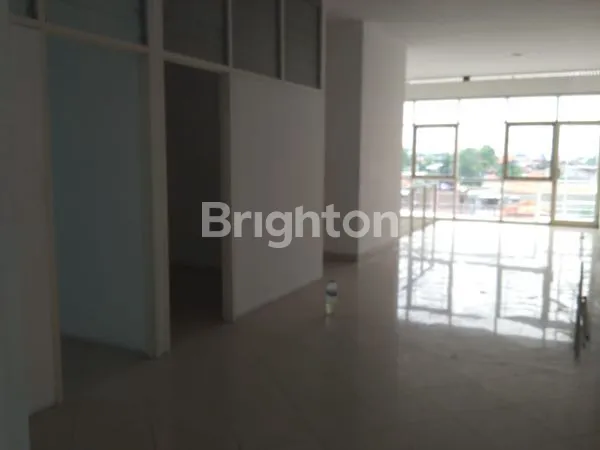 image RUKO 3 LANTAI (7)