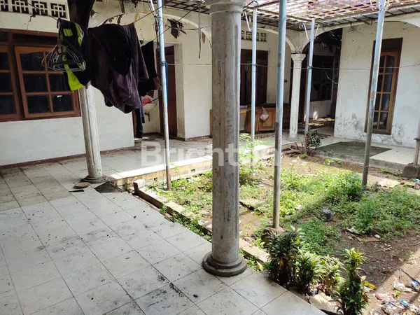 image RUMAH DI JALAN BESAR & STRATEGIS, TANAH LUAS DI KAYU PUTIH [R 723 J] (3)