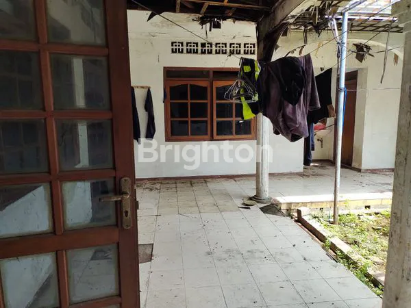 image RUMAH DI JALAN BESAR & STRATEGIS, TANAH LUAS DI KAYU PUTIH [R 723 J] (8)