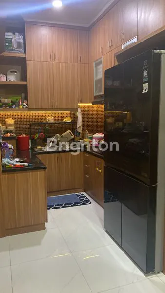 image RUMAH BESERTA GUDANG COCOK UNTUK USAHA  DAN TEMPAT TINGGAL (3)