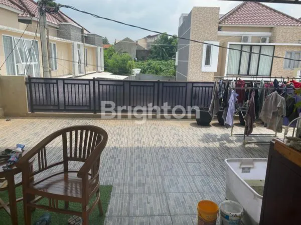 image RUMAH BESERTA GUDANG COCOK UNTUK USAHA  DAN TEMPAT TINGGAL (5)