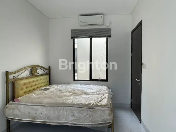 image RUMAH 2 LANTAI DI LAVON SWAN CITY, TANGERANG  (2)