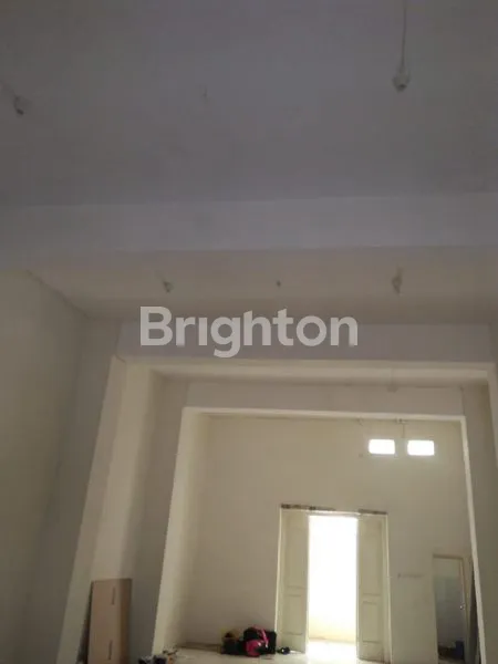 image RUKO 2 LANTAI LOKASI STATEGIS TENGAH KOTA (2)