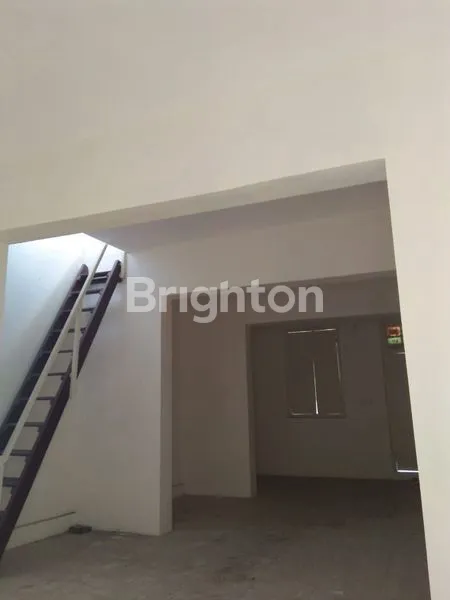 image RUKO 2 LANTAI LOKASI STATEGIS TENGAH KOTA (4)