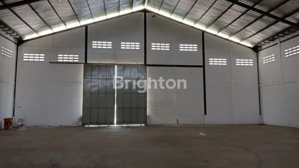 image GUDANG LUAS DI MOJOKERTO AREA MOJOANYAR (2)