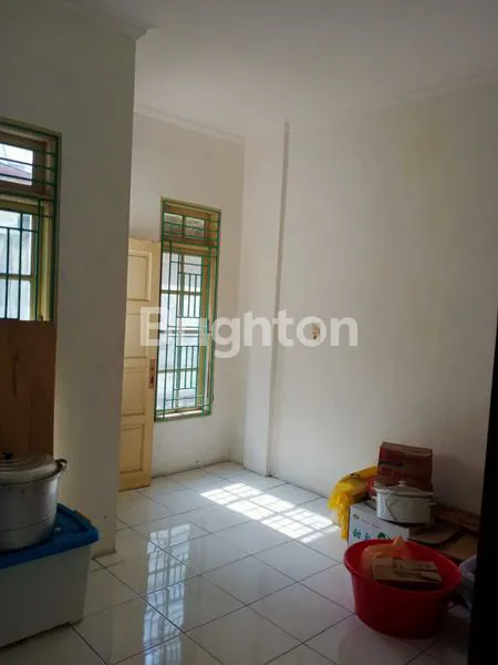 image RUMAH DI KOMPLEK MEDAN HELVETIA (5)