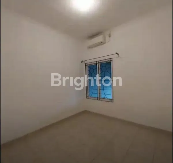 image RUMAH MINIMALIS STRATEGIS SELANGKAH KE TOL SIAP HUNI (6)