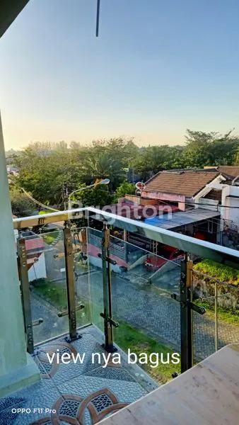 image RUMAH KONSEP CANTIK DI DALAM PERUMAHAN (7)