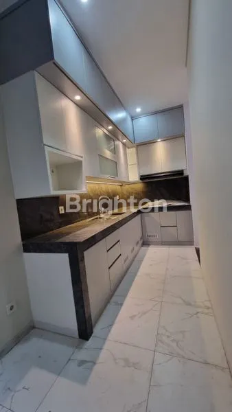 image RUMAH APIK BERSIH TERAWAT DI KOTA BARU PARAHYANGAN (FULL FURNISHED) (4)