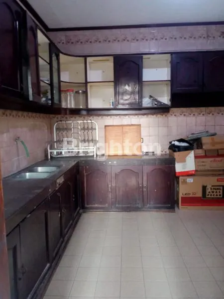 image RUMAH 2 LT DI KERTAJAYA INDAH SURABAYA  (5)