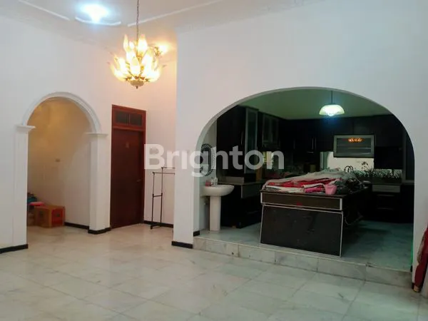 image RUMAH 2 LT DI KERTAJAYA INDAH SURABAYA  (4)