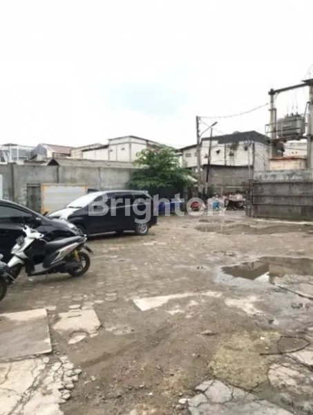 image RUKO KEDOYA 3 LANTAI JAKARTA BARAT (5)