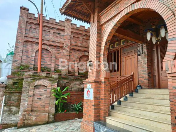 image RUMAH VILLA SUPER CANTIK DI KAWASAN SEJUK BANDUNG UTARA (4)