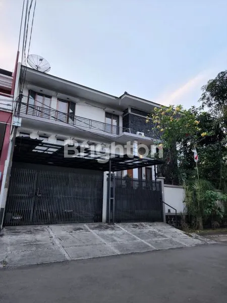 image JUAL CEPAT RUMAH MEWAH ( HOEK) DI GREEN VILLE (1)