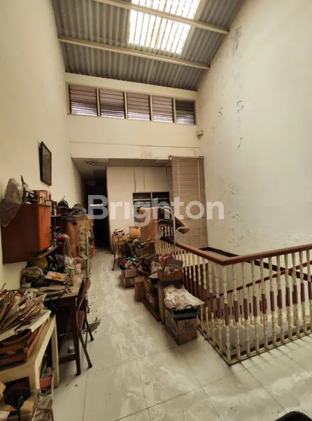 image RUKO 2 LT KAWASAN PECINAN GG BESEN SEMAWIS SEMARANG TENGAH DIPUSAT PERDAGANGAN DAN PERBANKAN KOTA SEMARANG BISA NEGO SIAP CARI CUAN (4)