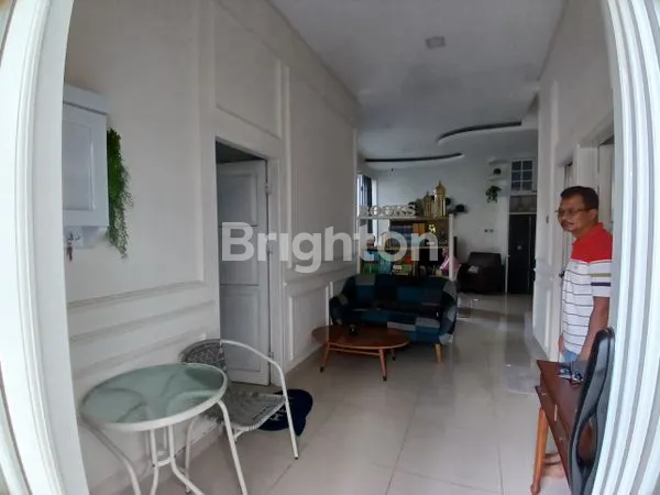 image DIJUAL RUMAH TENGAH KOTA BERNUANSA MINIMALIS ELEGAN LOKASI AMAN NYAMAN HARGA NEGO (3)