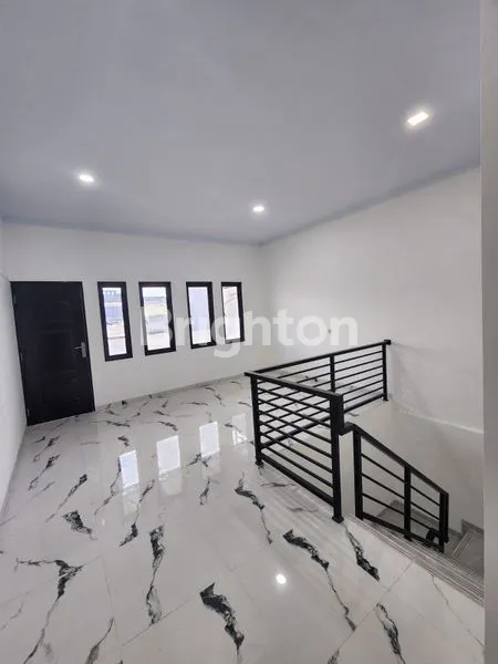 image RUMAH DI JALAN TANJUNG DUREN (4)