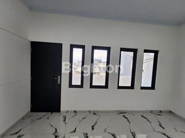 image RUMAH DI JALAN TANJUNG DUREN (7)