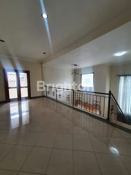 image RUMAH KEBAYORAN LAMA JAKARTA (2)