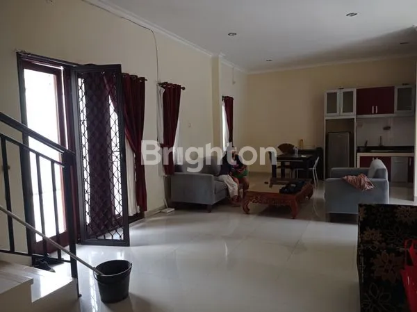image RUMAH MEWAH FULL FURNISH 2 LANTAI DI LOR IN RESIDENCE (3)