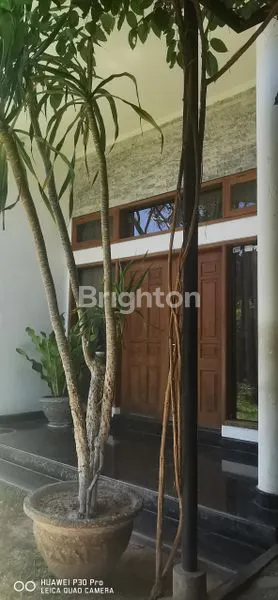 image RUMAH LANTAI 2 LOKASI DI DRUPADI RENON (1)