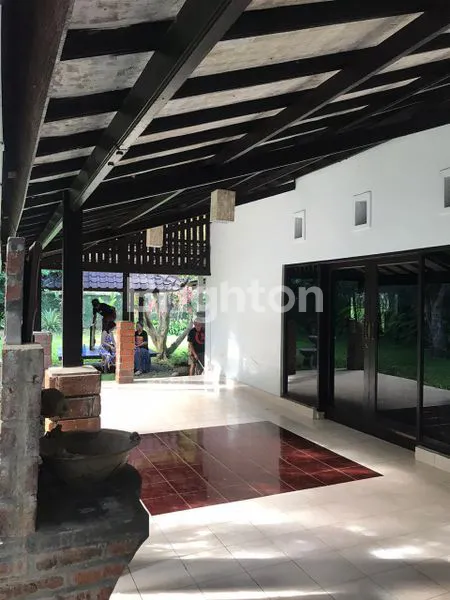 image RUMAH SEMI VILLA YG ASRI DAN NYAMAN (7)