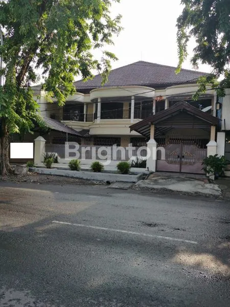 image RUMAH LOKASI PREMIUM DI NGAGEL MADYA SURABAYA  (1)