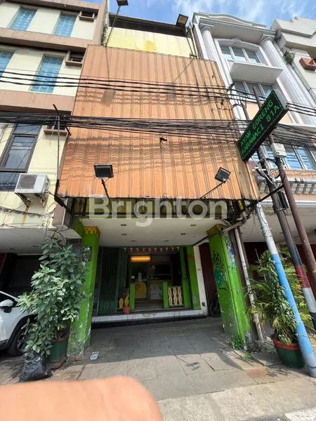 image SIAP PAKAI, RUKO 4 LANTAI NON FURNISH DI KAWASAN GAJAHMADA , JAKARTA PUSAT (1)