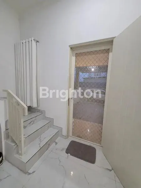 image RUMAH DI SIMPANG DARMO REGENCY  (7)