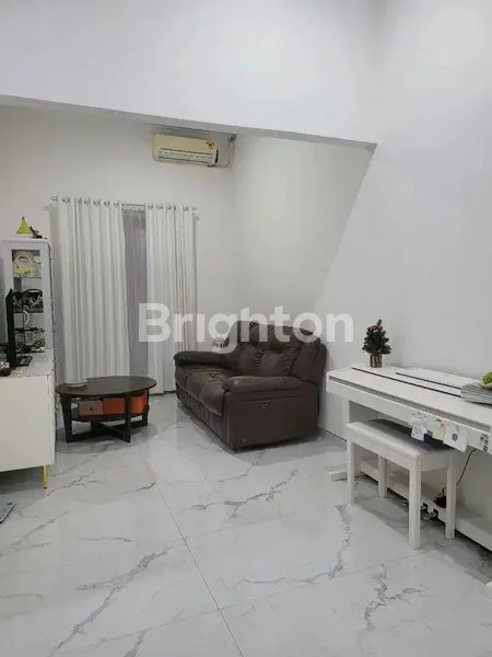 image RUMAH DI SIMPANG DARMO REGENCY  (5)