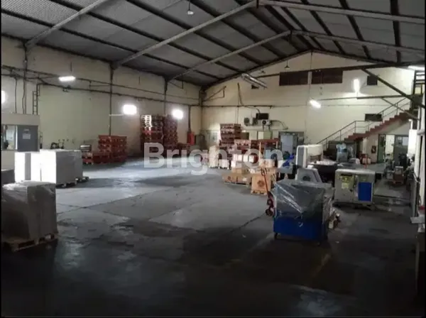 image GUDANG SIAP PAKAI DI AREA KOMPLEK PERGUDANGAN MARGOMULYO DEKAT PINTU TOL (7)