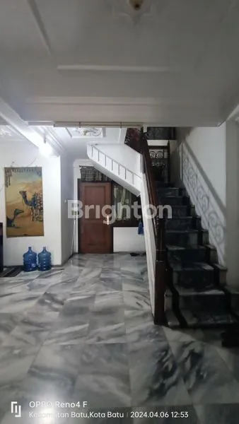 image RUMAH 2 LANTAI DEKAT LOKASI WISATA BATU (JATIM PARK, MUSEUM ANGKUT), JL IMAM BONJOL, BATU (5)