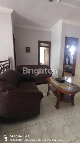 image RUMAH 2 LANTAI DEKAT LOKASI WISATA BATU (JATIM PARK, MUSEUM ANGKUT), JL IMAM BONJOL, BATU (6)