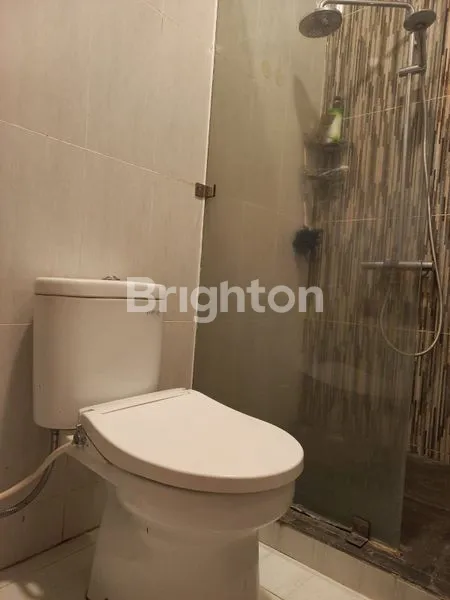 image RUMAH FULL FURNISHED CANTIK TERAWAT SIAP HUNI MURAH DI BILLABONG (6)