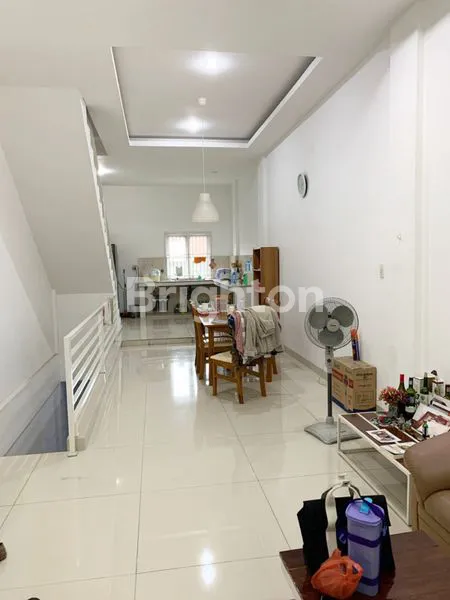 image RUKO SEMI FURNISHED - POSISI PINGGIR JALAN - PANJANG TANAH 26 METER JALAN KARYA CILINCING-SIAP BUKA USAHA  (4)