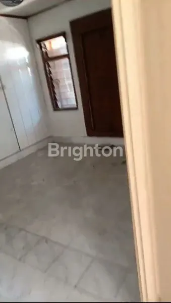 image DUA RUMAH DI HOTEL  KUTA (6)