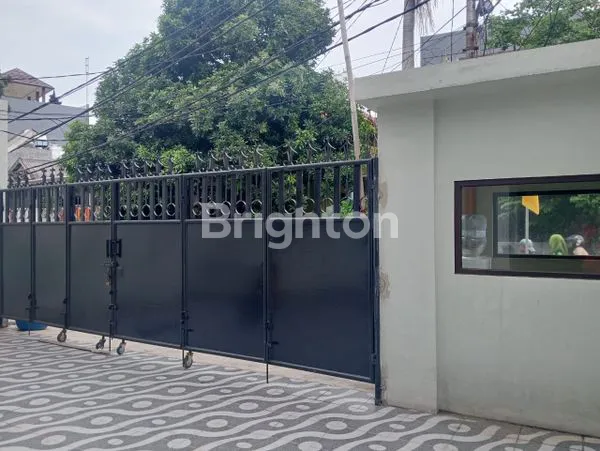 image RUKO STRATEGIS KEMANGGISAN, 3,5 LANTAI, LT 135M², PLONG (2)